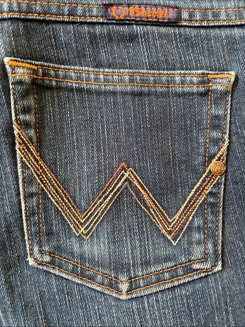 WRANGLER MID-RISE BOOTCUT JEANS 28 x36